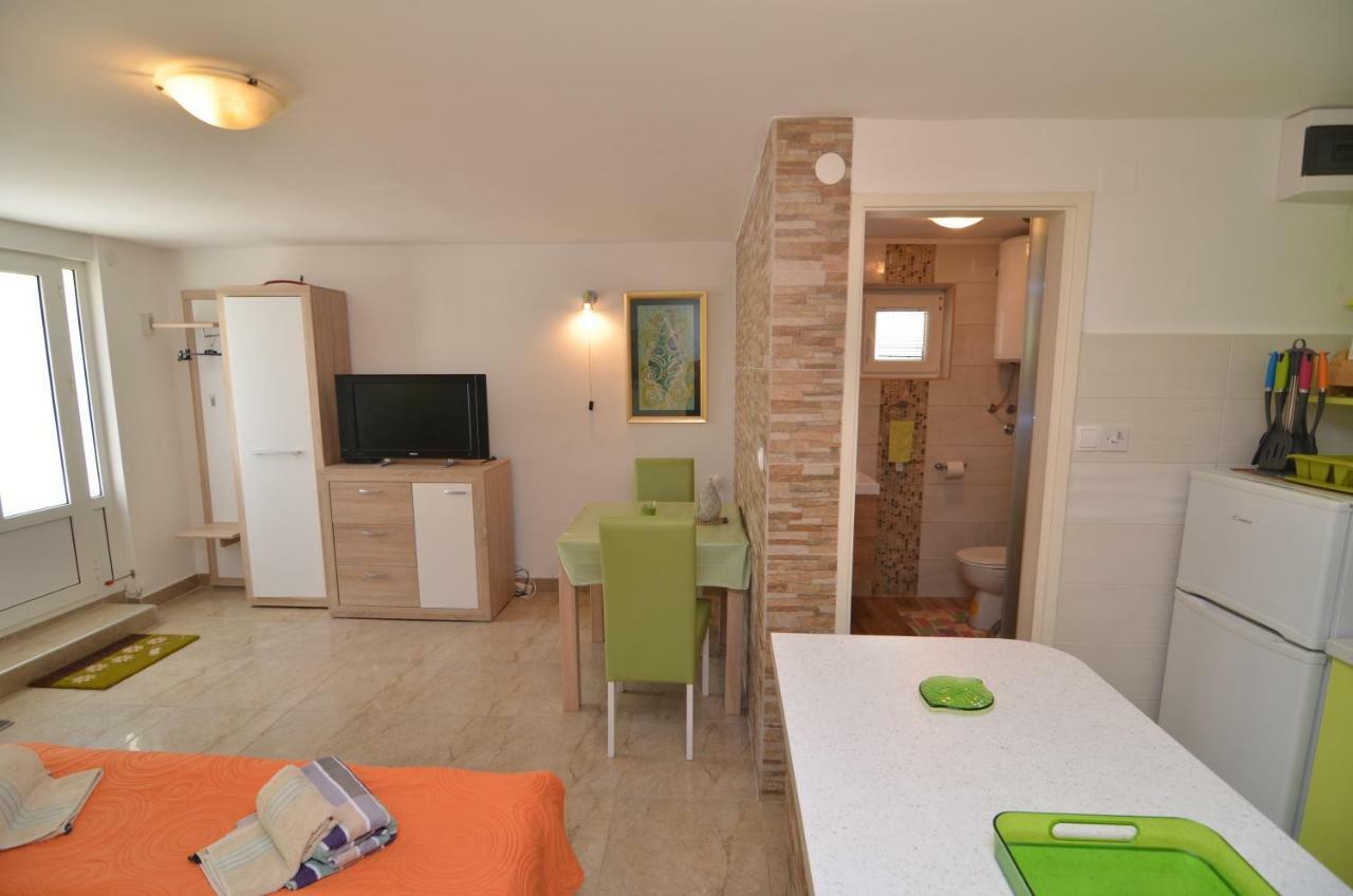 Apartments Zia Петрчане Экстерьер фото