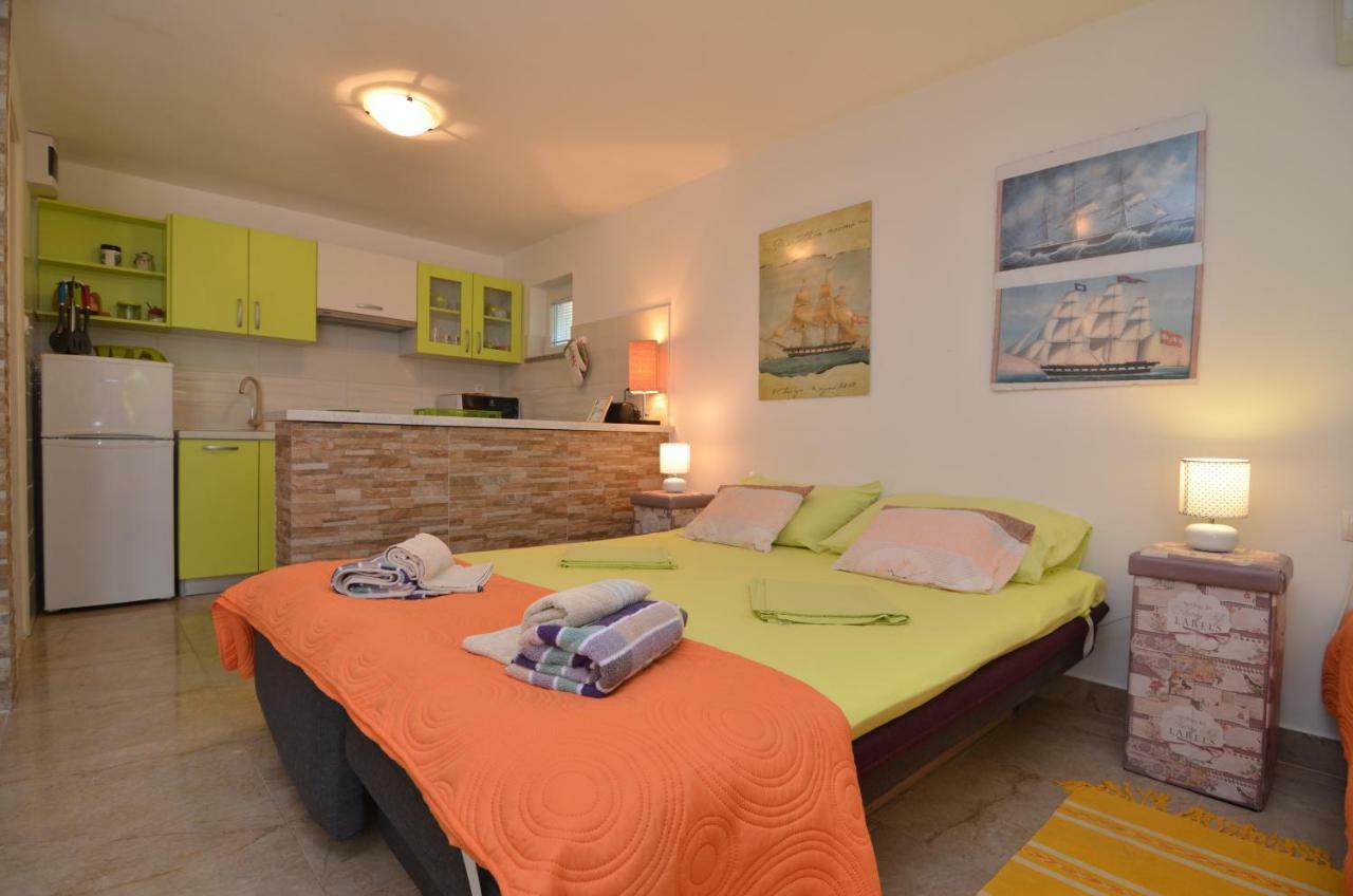 Apartments Zia Петрчане Экстерьер фото